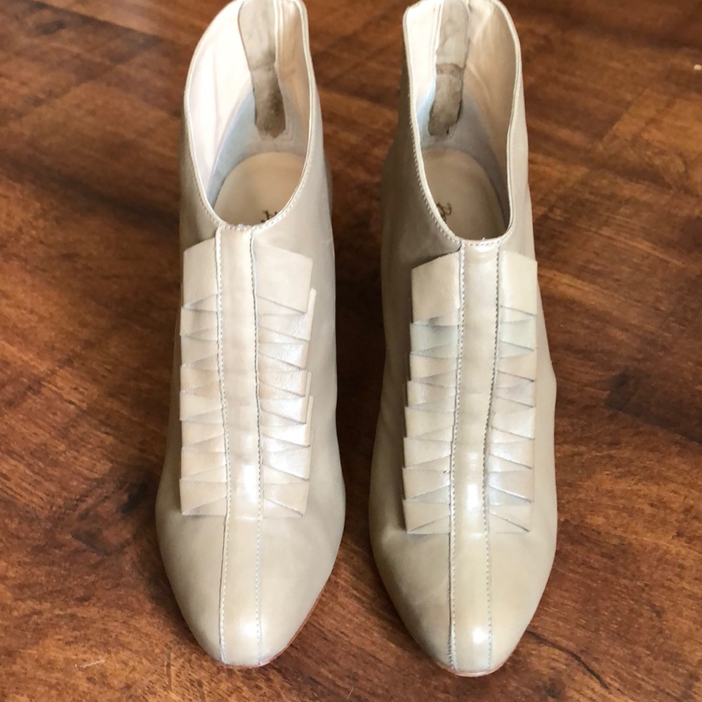 POUR LA VICTOIRE- Beige ankle boot